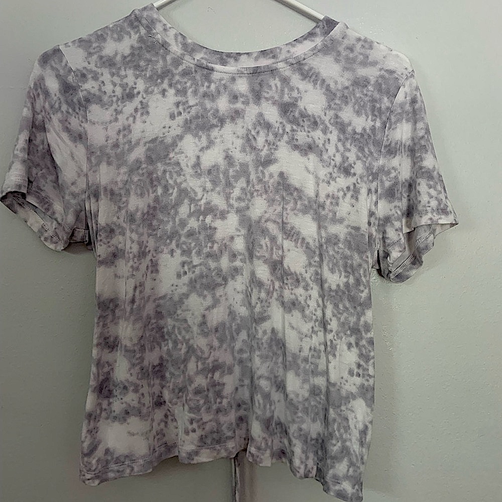 Gray Tie-dye Scrunched Back Shirt